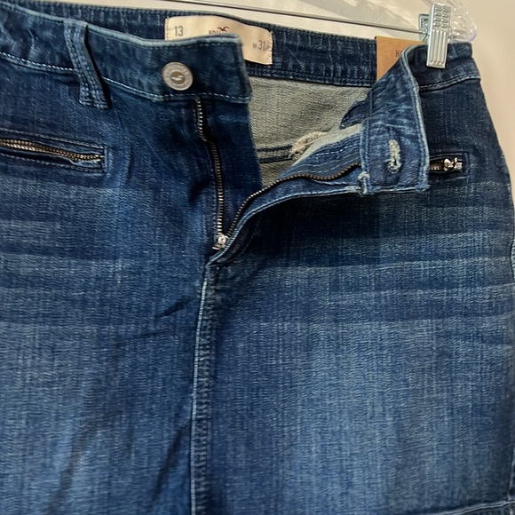 Hollister Low-Rise Denim Skirt - Picture 8 of 12